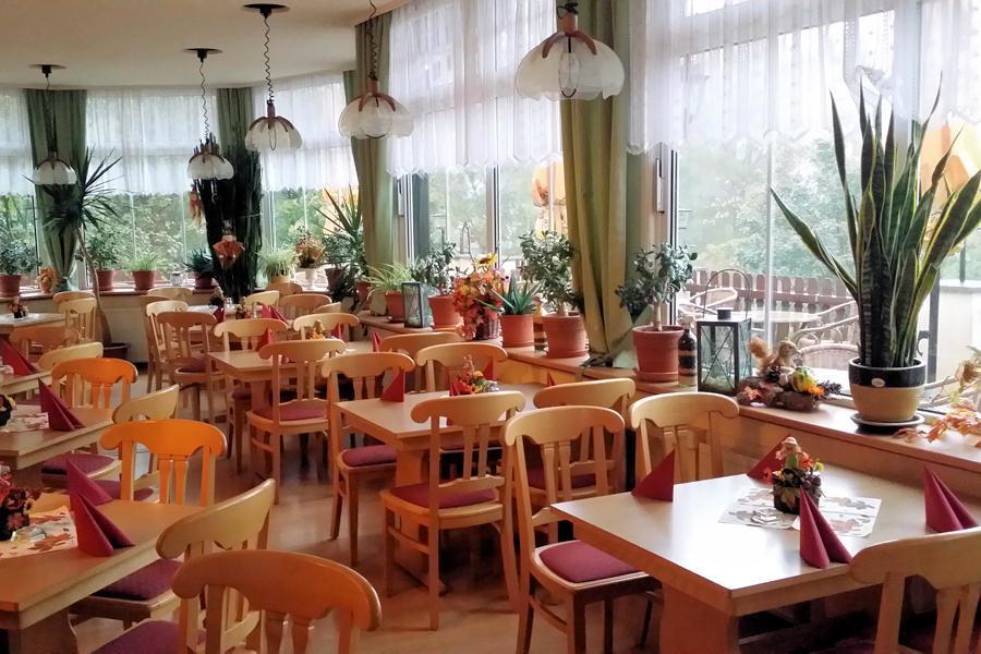ホテルKurhaus Jonsdorf エクステリア 写真