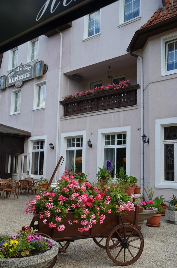 ホテルKurhaus Jonsdorf エクステリア 写真